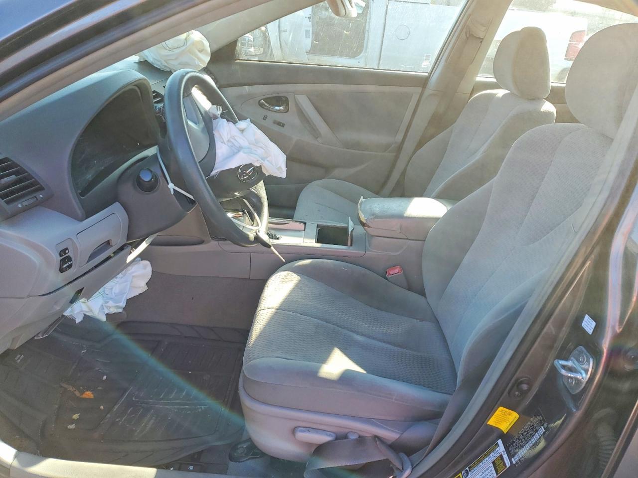 2011 TOYOTA CAMRY