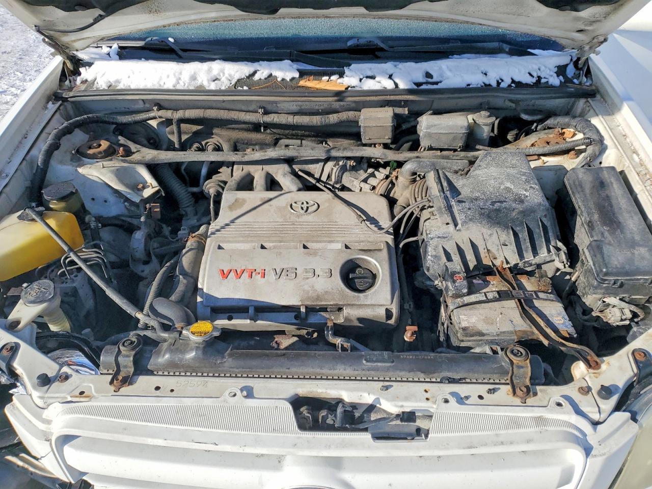 2004 TOYOTA HIGHLANDER