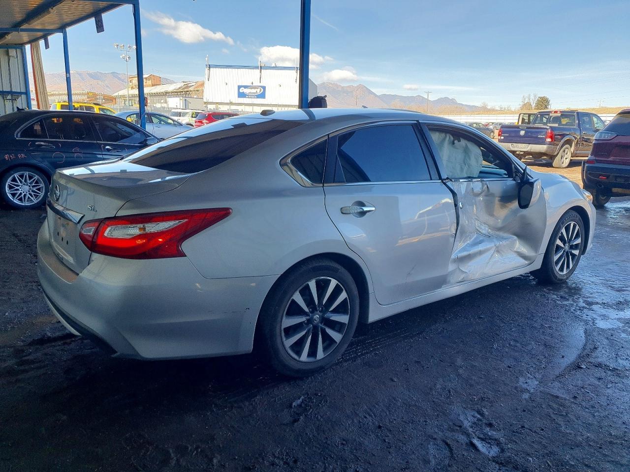 2017 NISSAN ALTIMA
