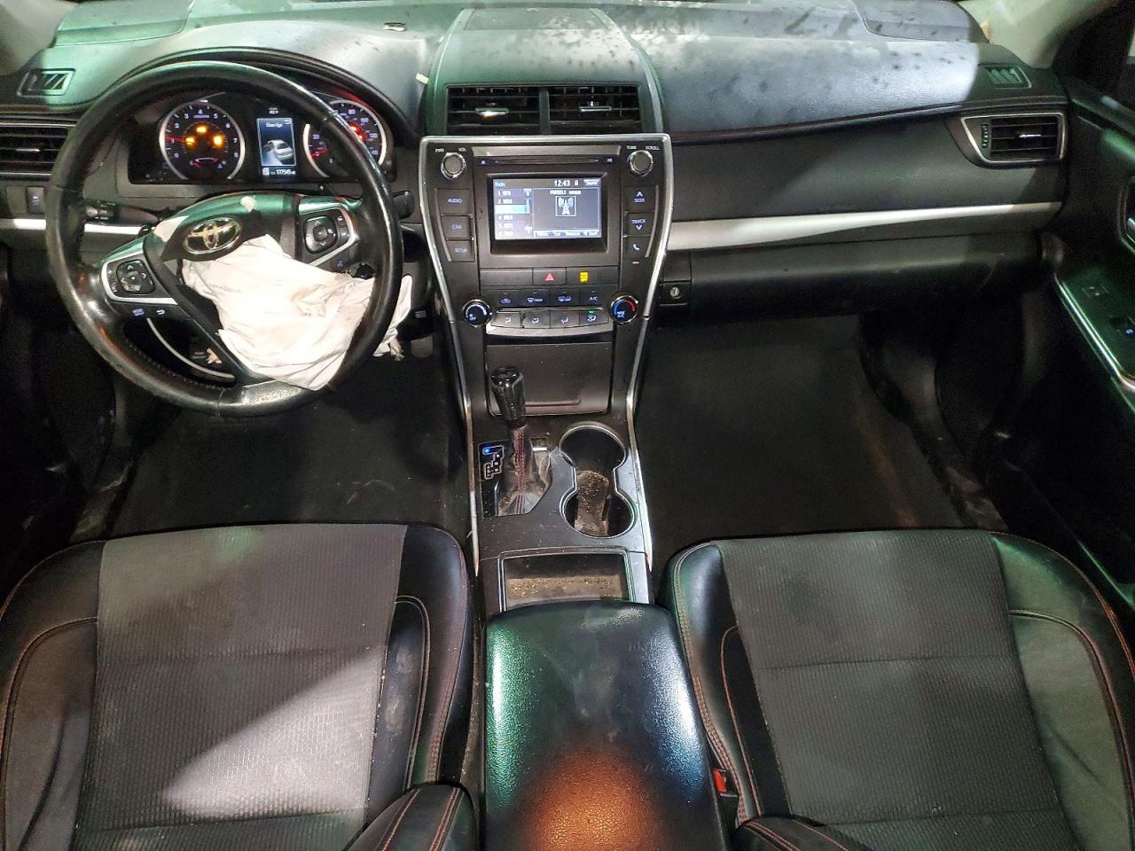 2016 TOYOTA CAMRY