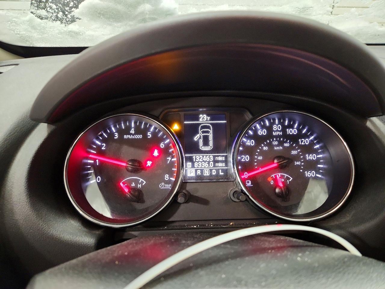2015 NISSAN ROGUE