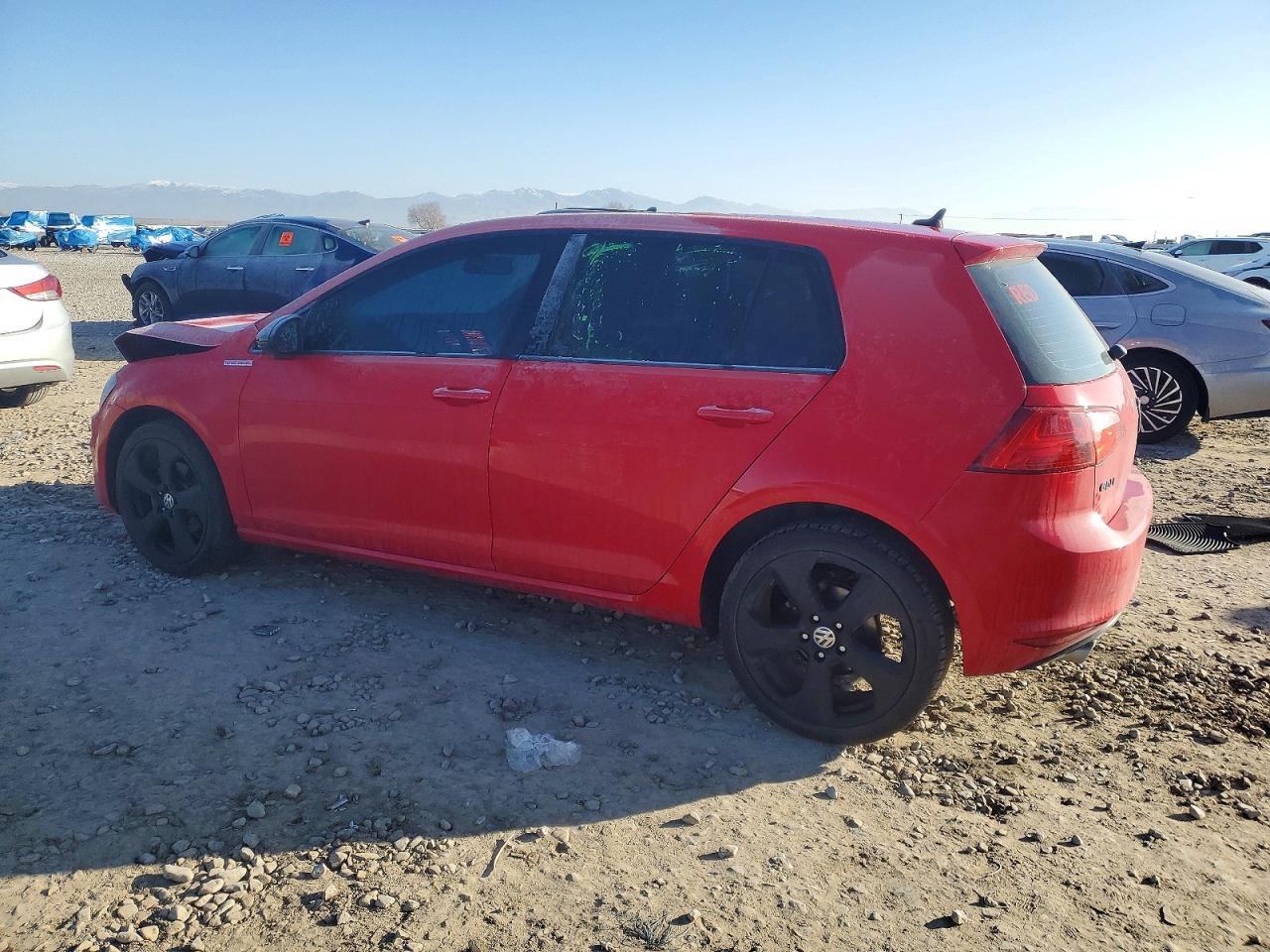 2015 VOLKSWAGEN GOLF
