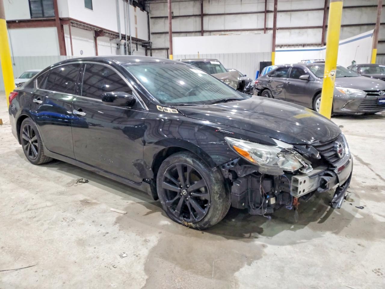 2017 NISSAN ALTIMA
