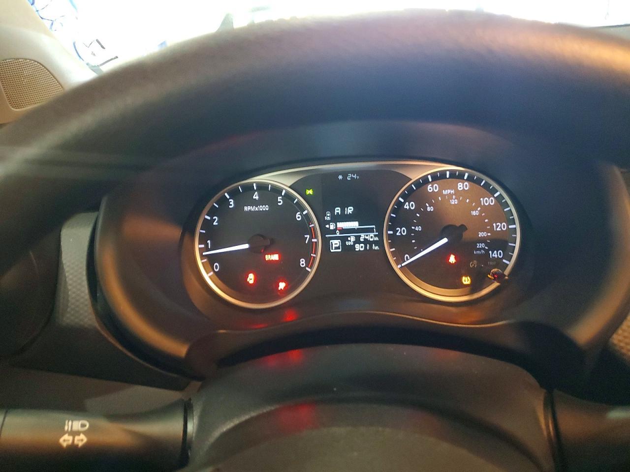 2023 NISSAN KICKS