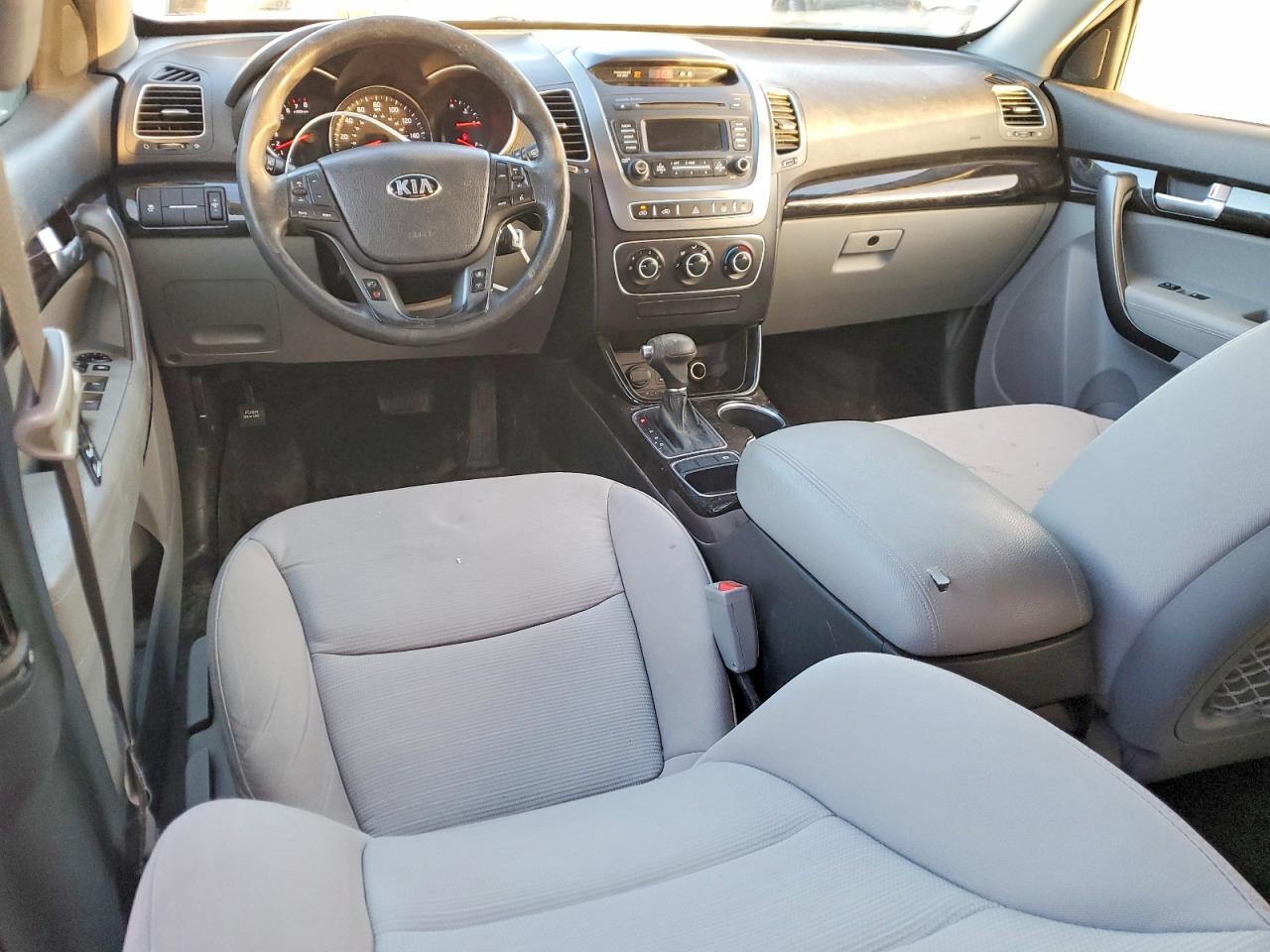 2014 KIA SORENTO
