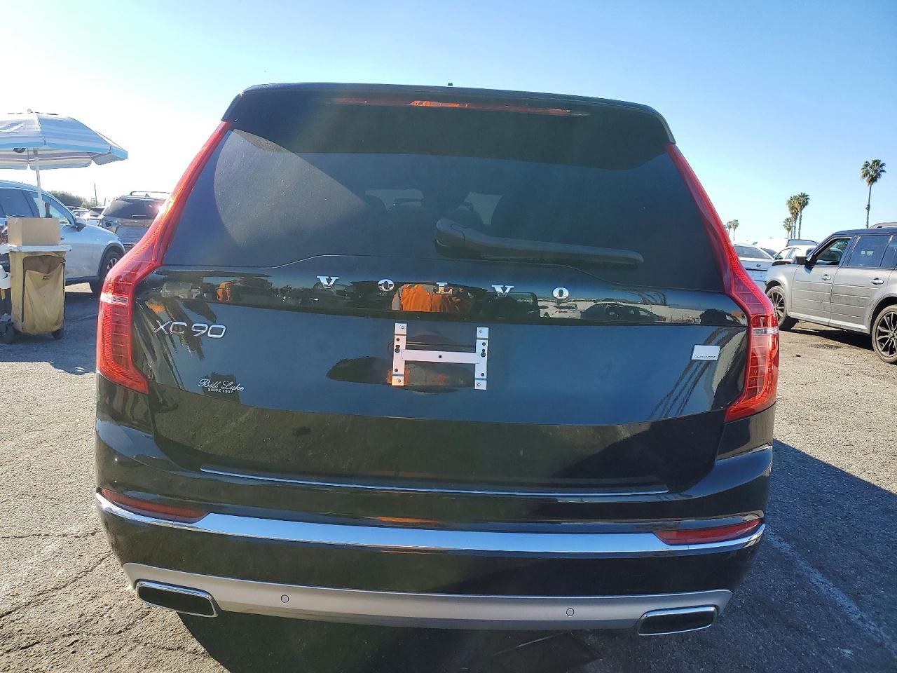 2021 VOLVO XC90