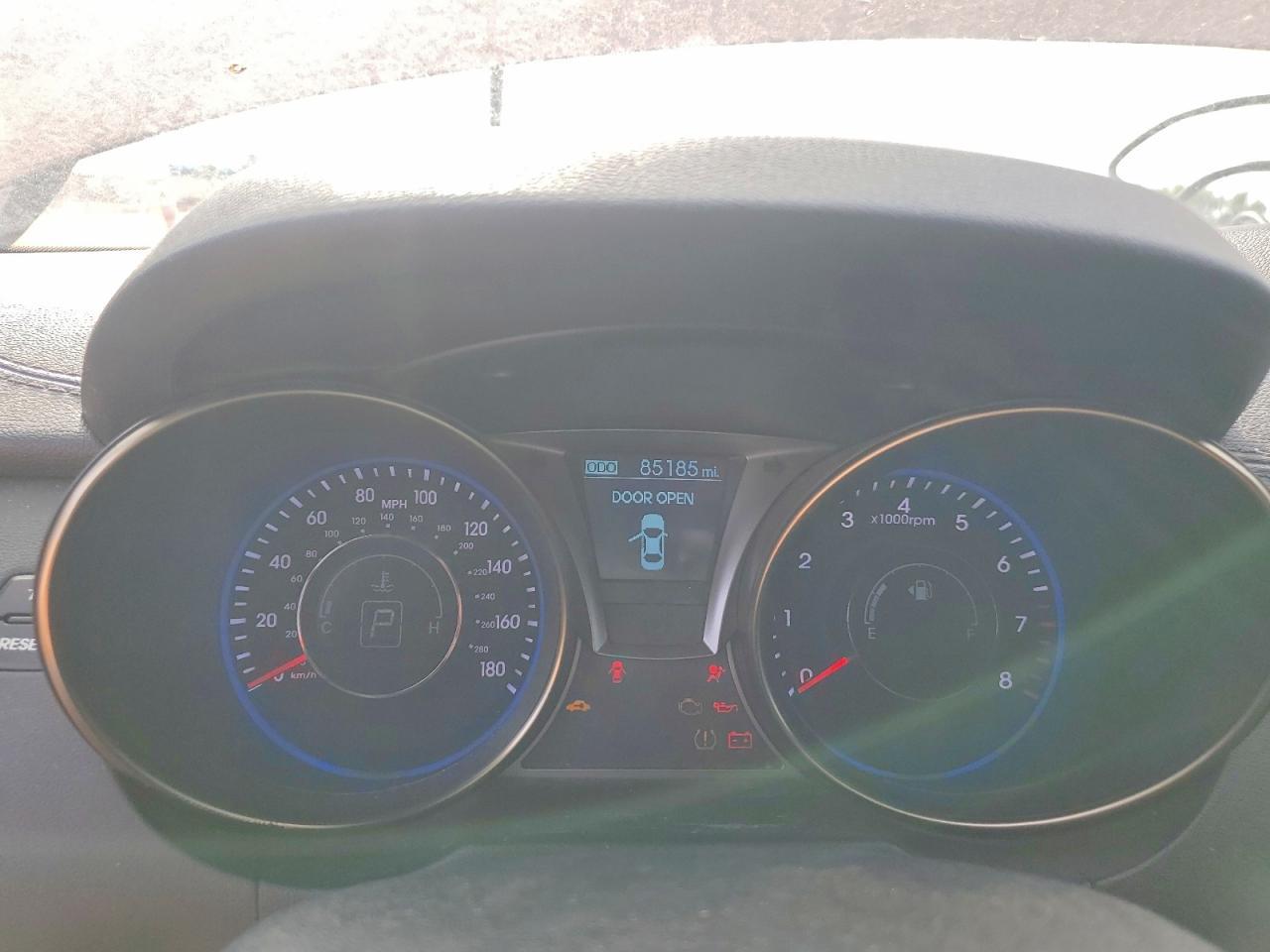 2013 HYUNDAI GENESIS