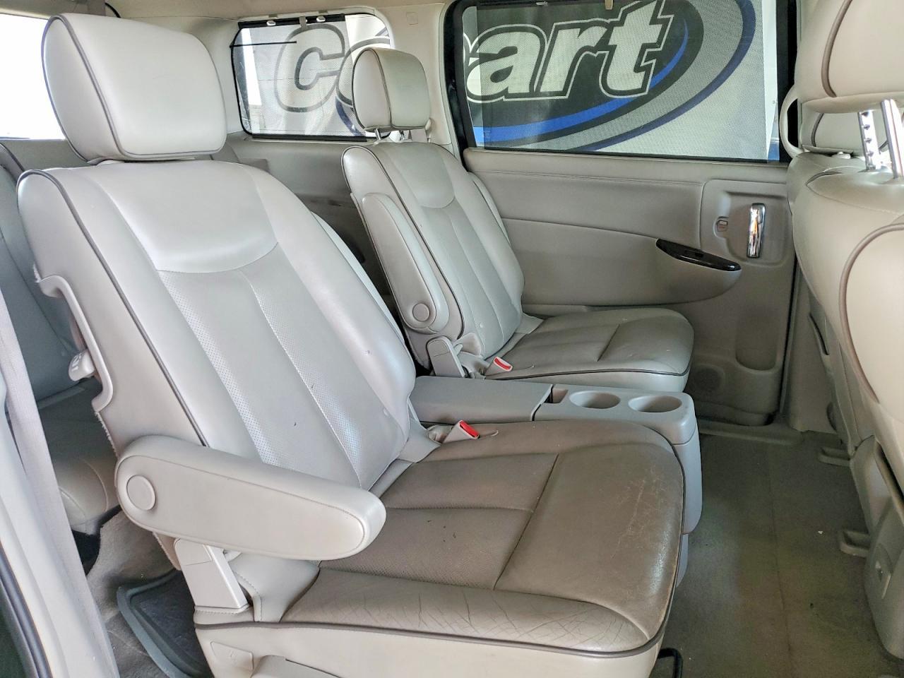 2013 NISSAN Quest