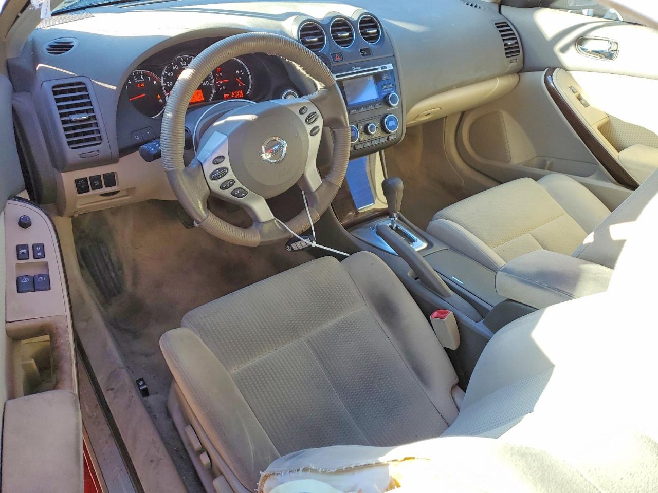 2010 NISSAN ALTIMA