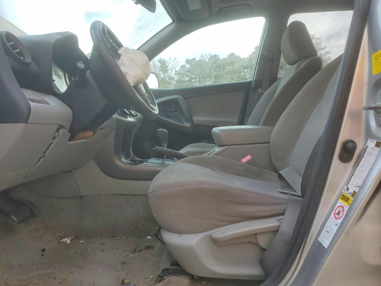 2011 TOYOTA RAV4