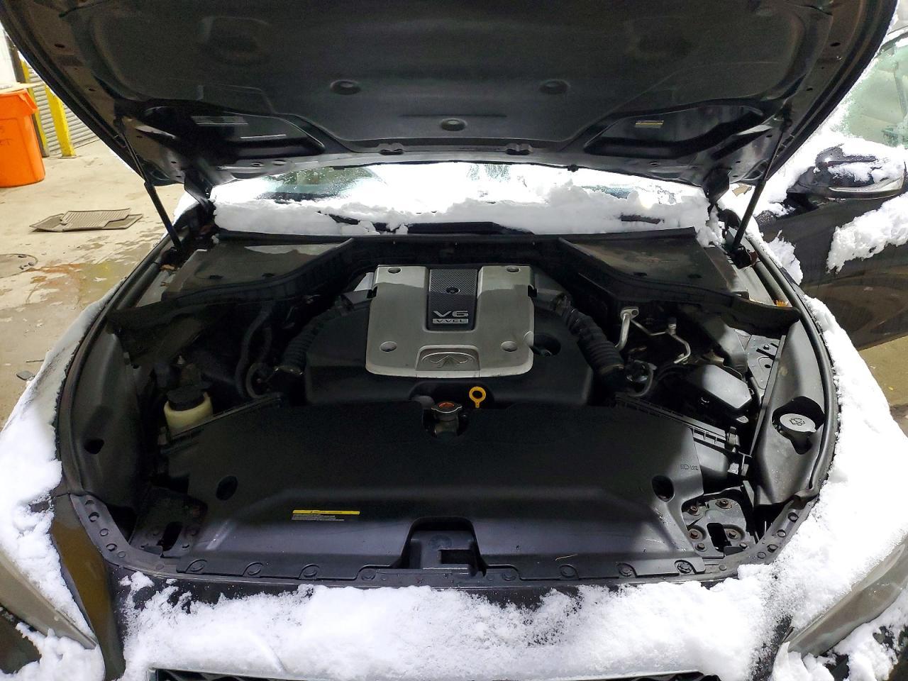 2015 INFINITI Q50