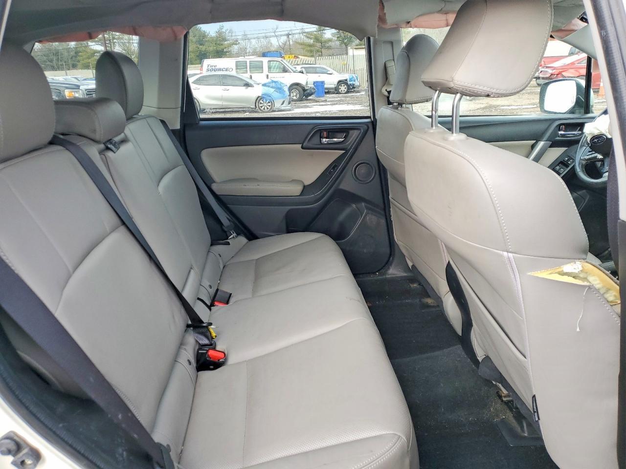 2016 SUBARU FORESTER
