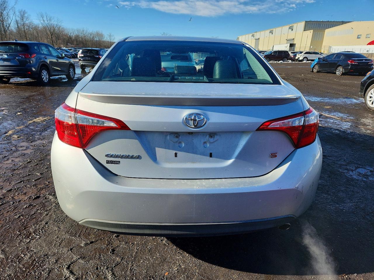 2016 TOYOTA COROLLA