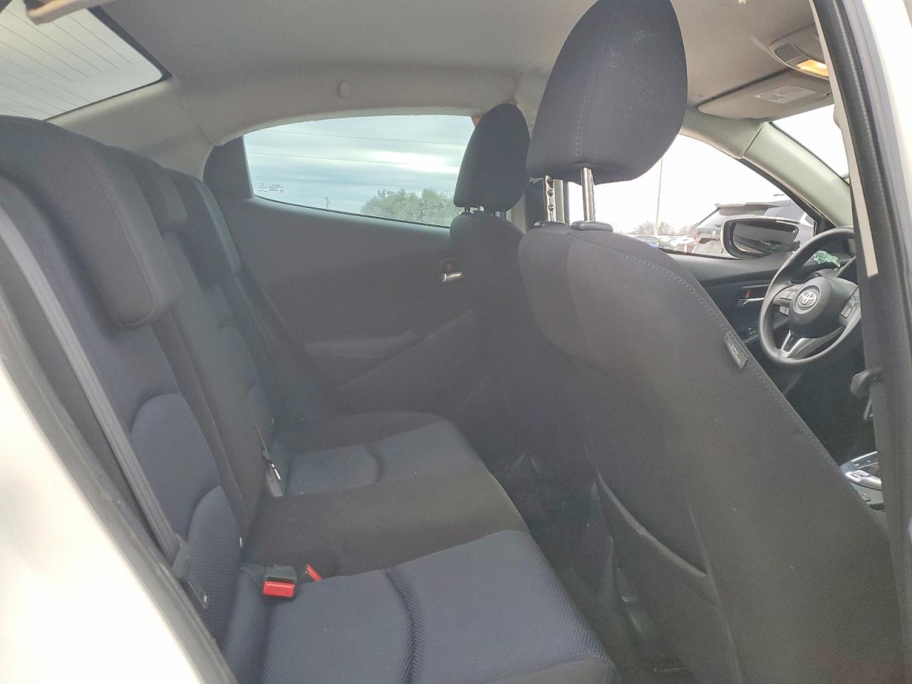 2017 TOYOTA YARIS