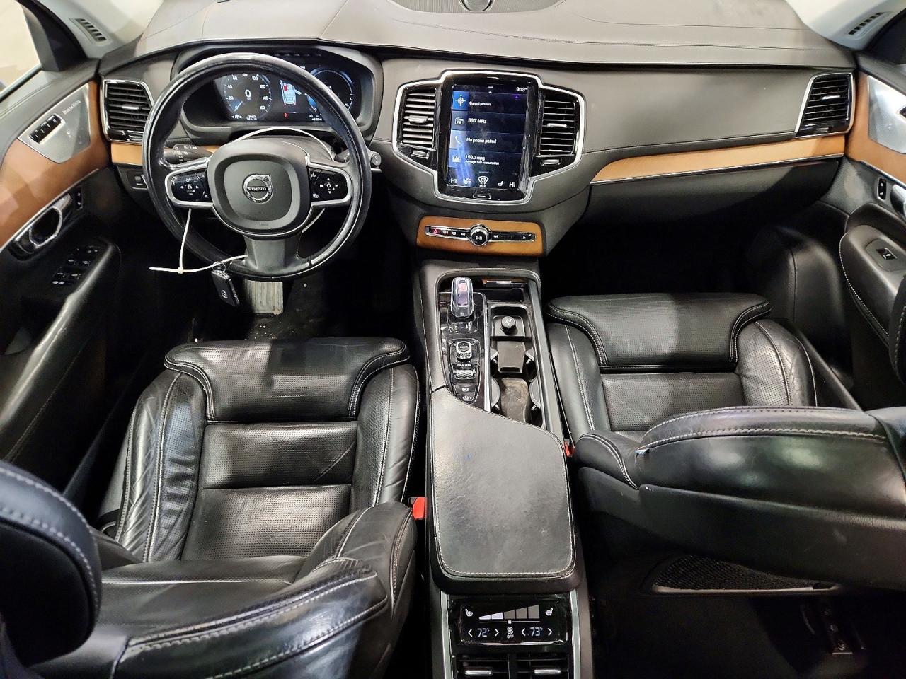 2016 VOLVO XC90