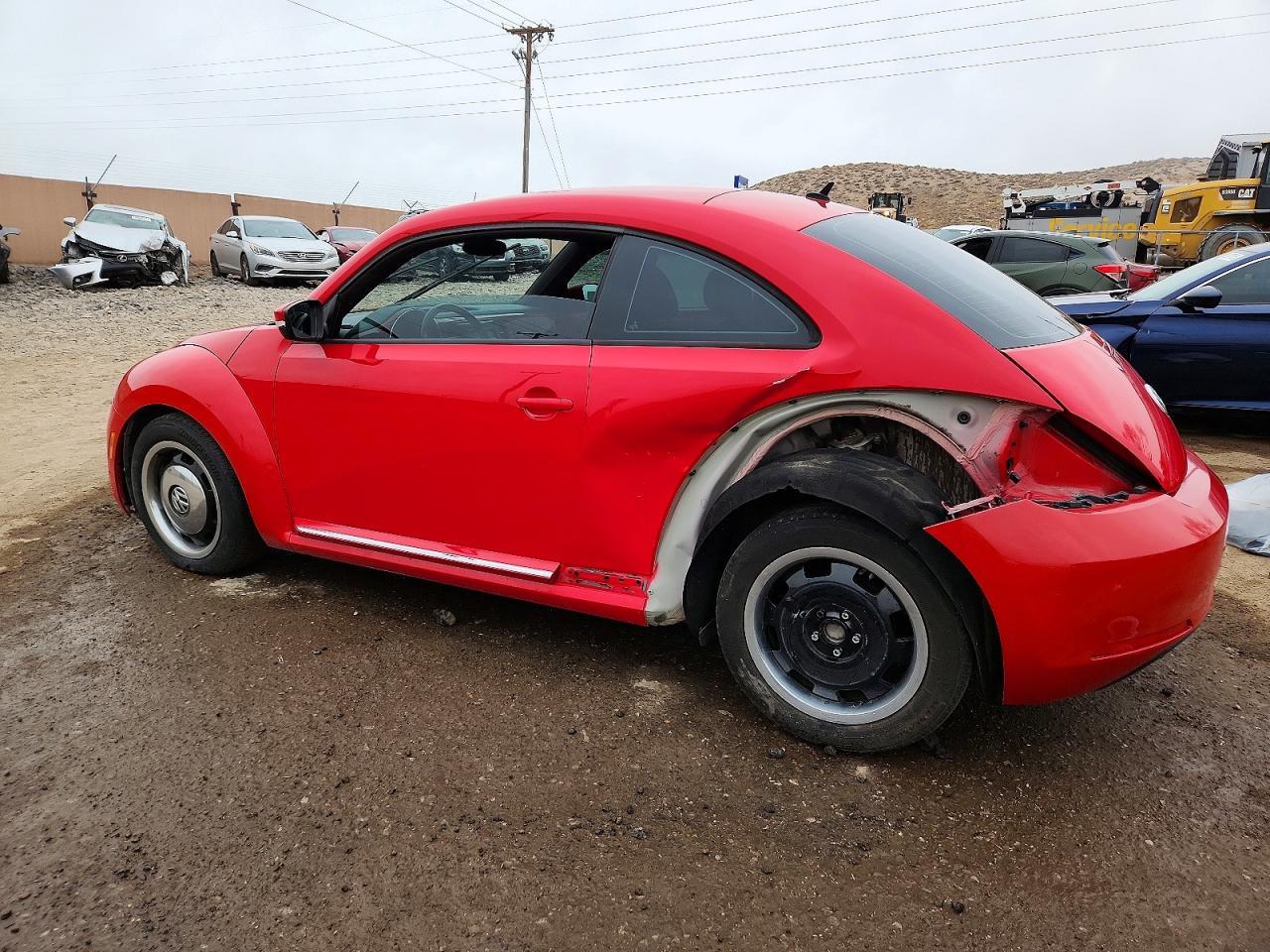 2013 VOLKSWAGEN Beetle
