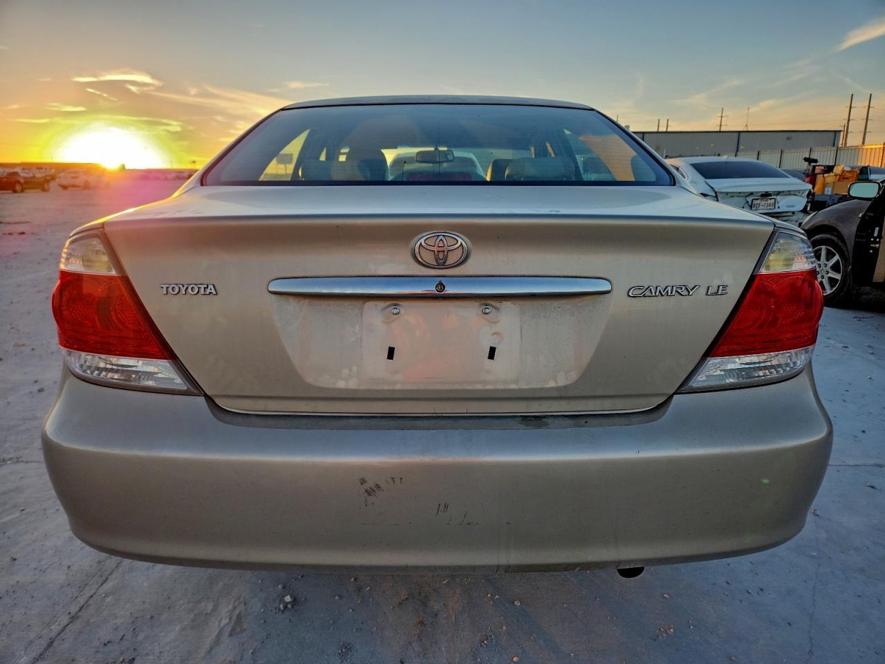 2005 TOYOTA CAMRY