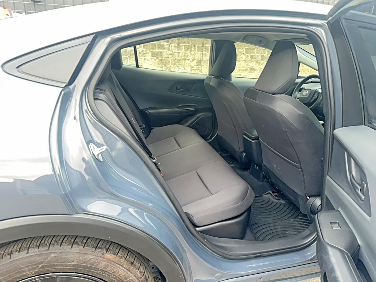 2025 TOYOTA PRIUS