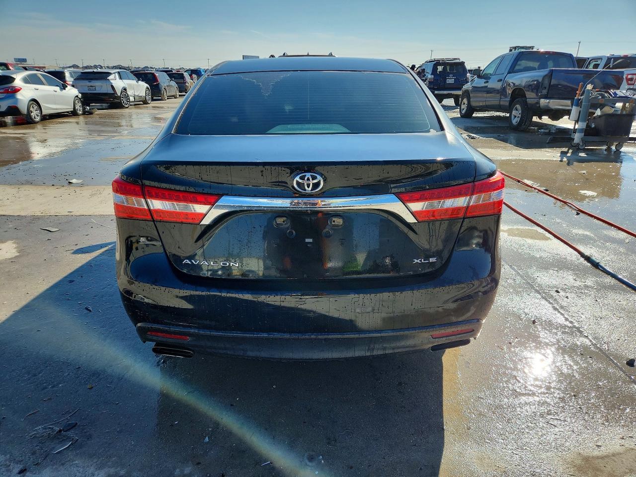 2014 TOYOTA Avalon