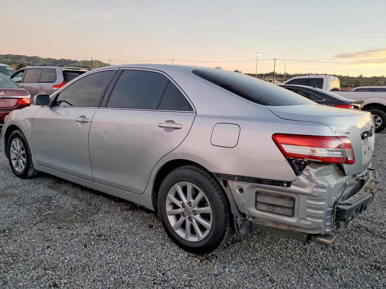 2011 TOYOTA CAMRY