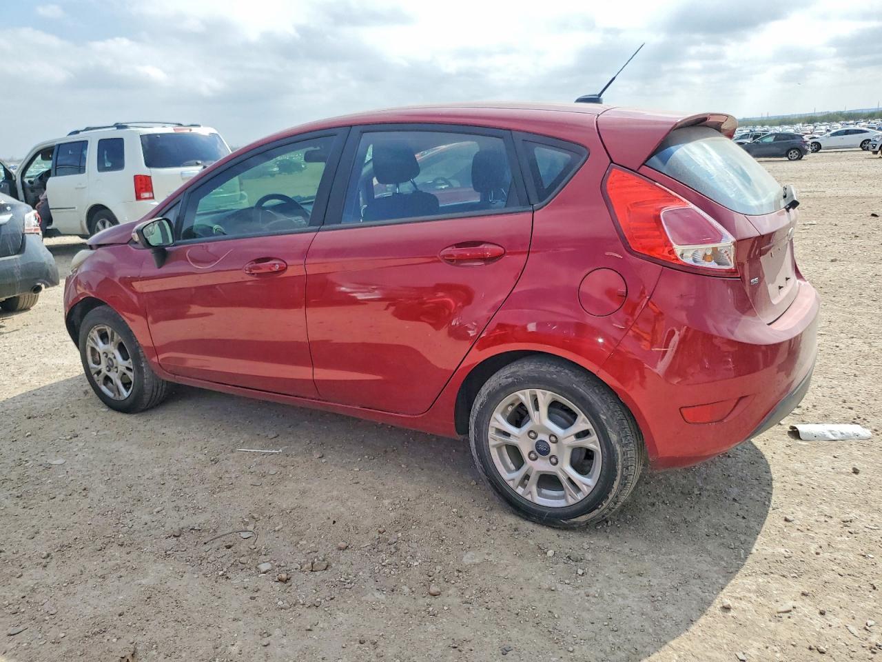 2016 FORD Fiesta