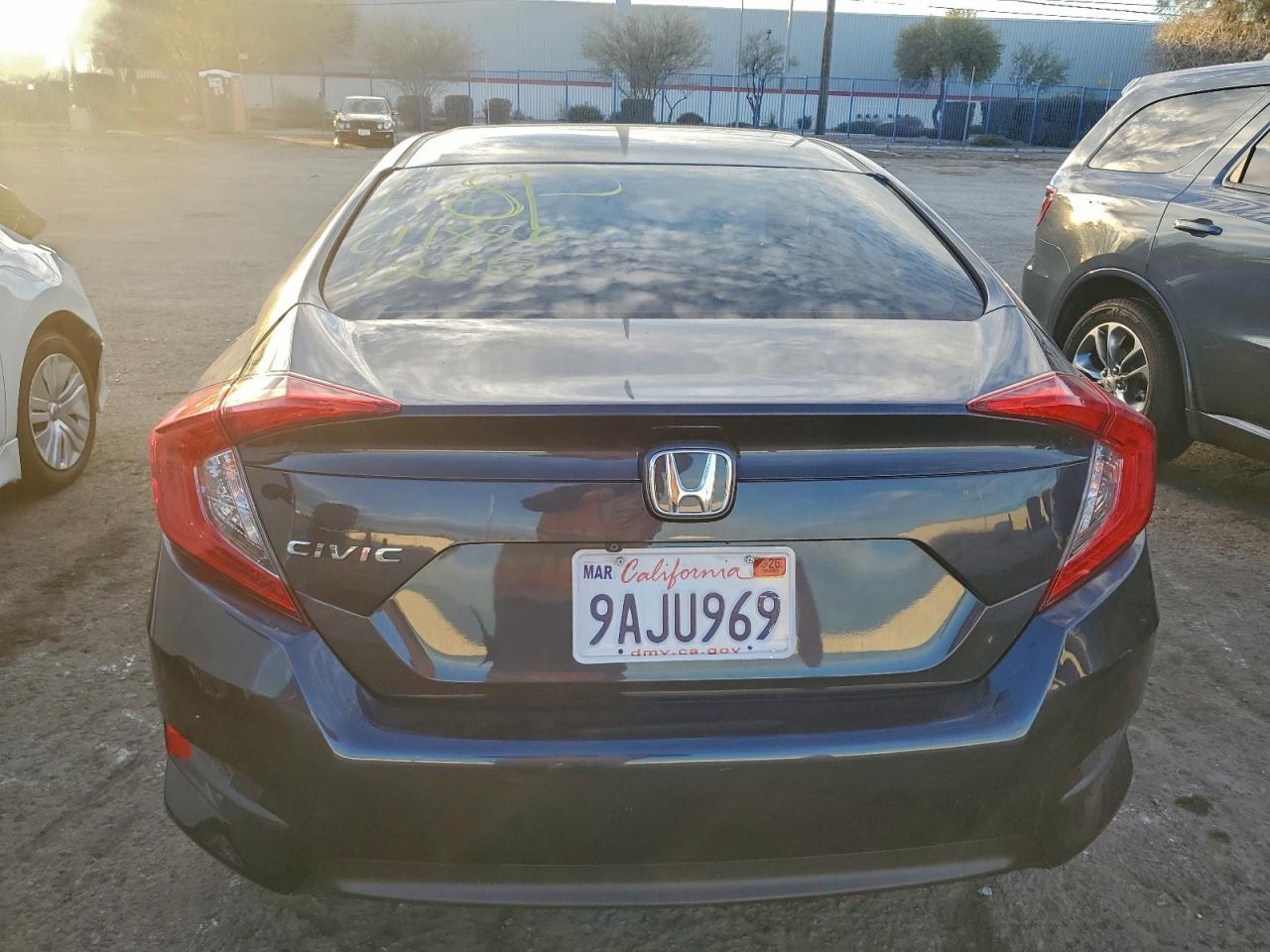 2018 HONDA CIVIC