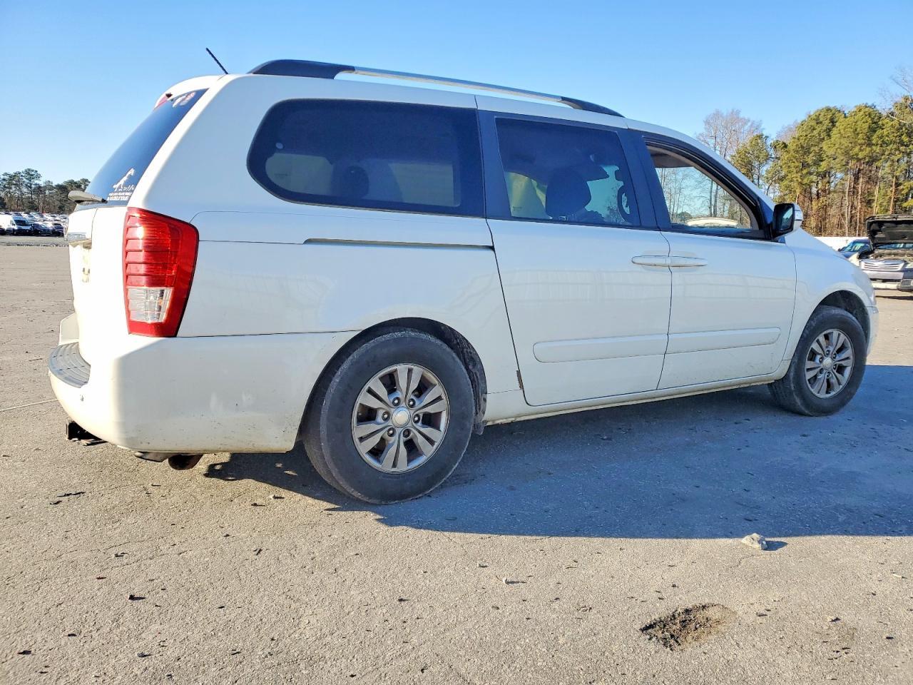 2012 KIA SEDONA