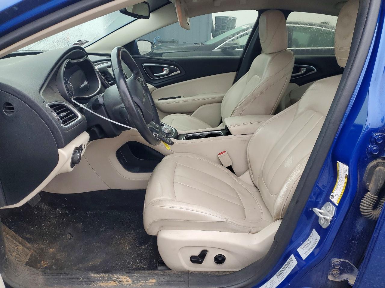 2016 CHRYSLER 200