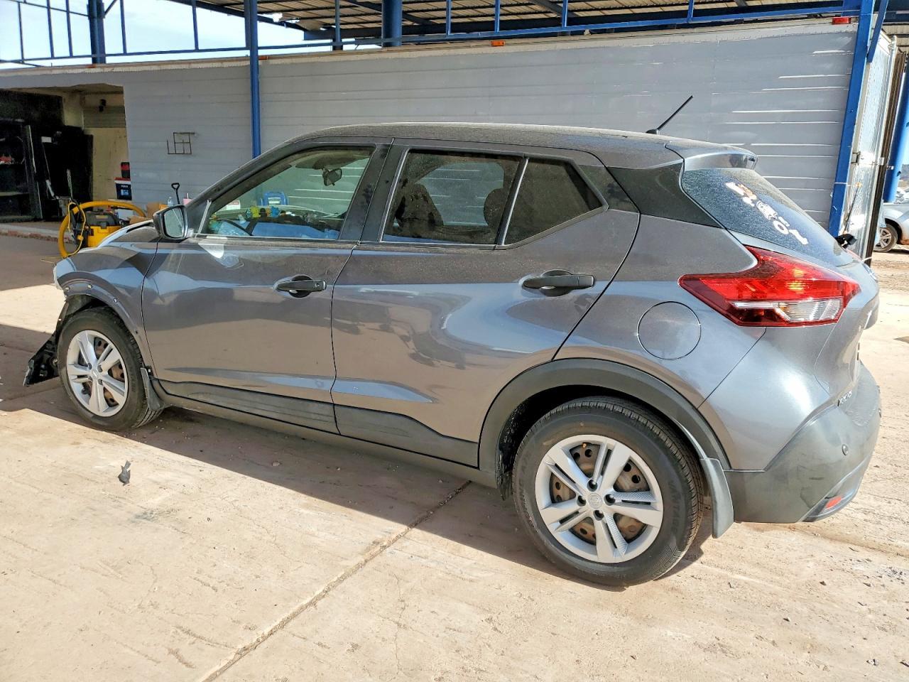 2020 NISSAN KICKS
