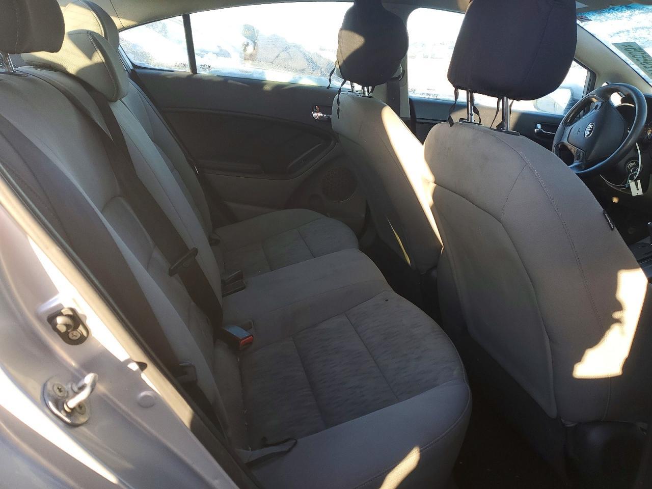 2015 KIA FORTE