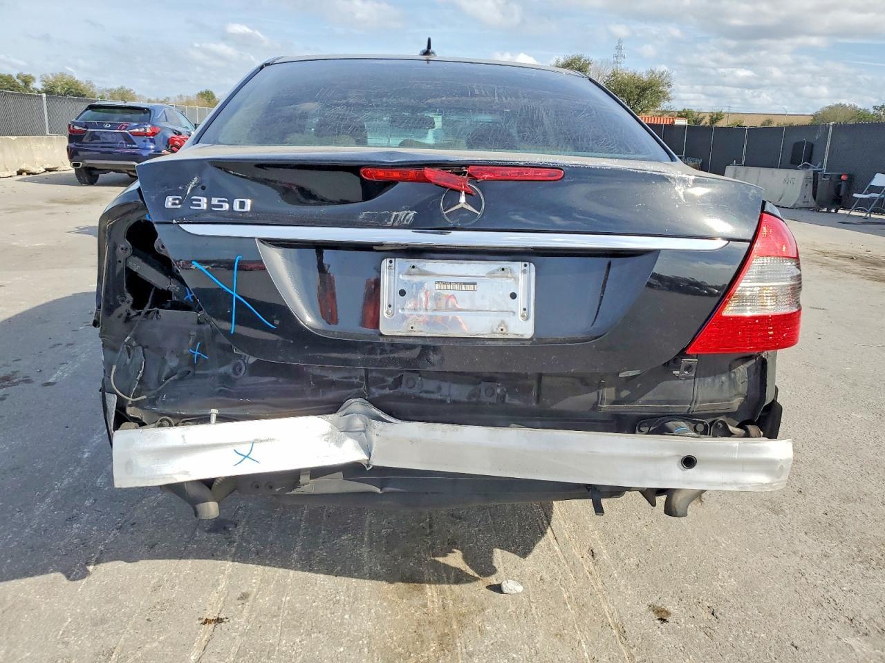 2009 MERCEDES-BENZ E-Class
