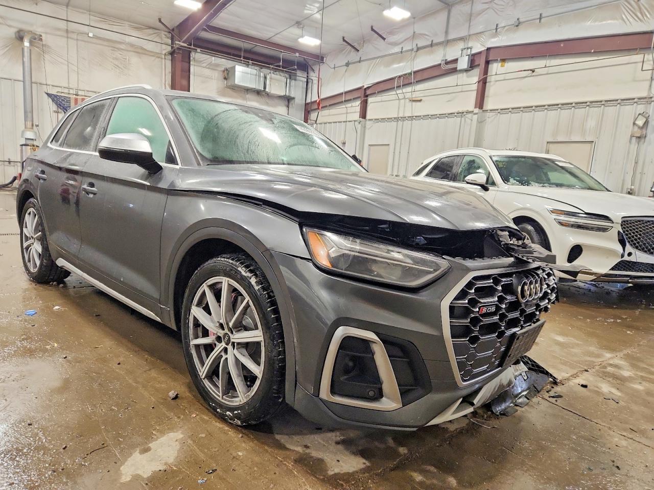 2021 AUDI SQ5