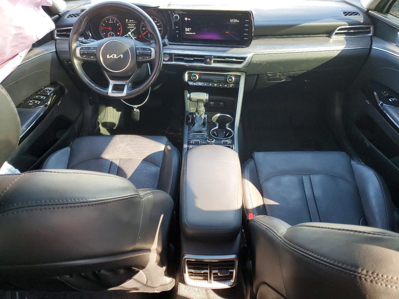 2022 KIA K5