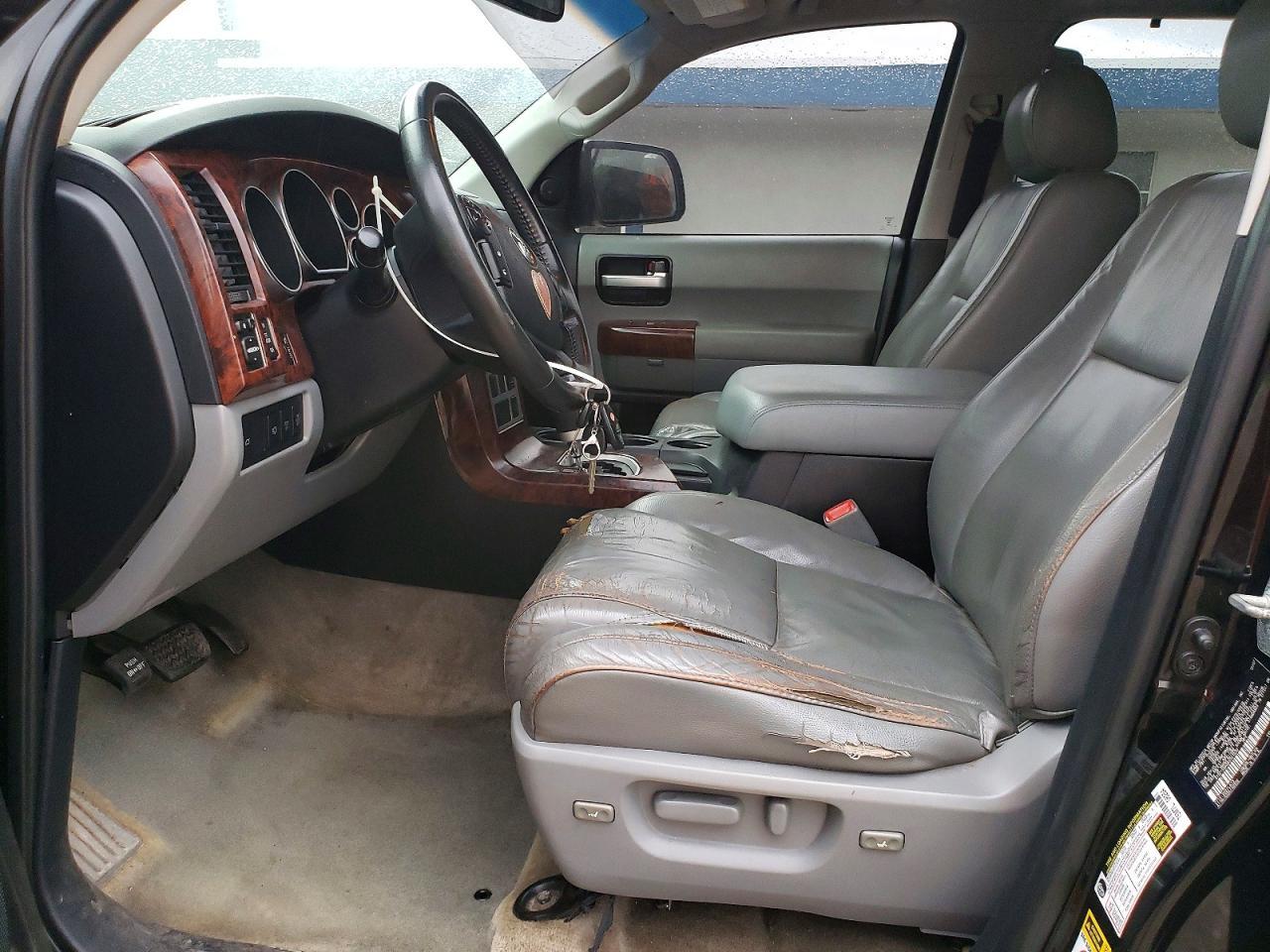 2008 TOYOTA Sequoia