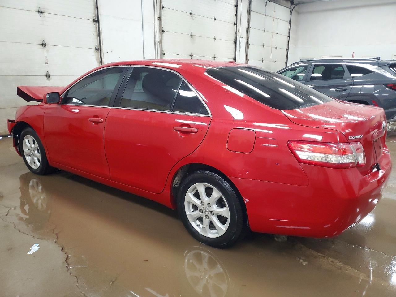 2011 TOYOTA CAMRY