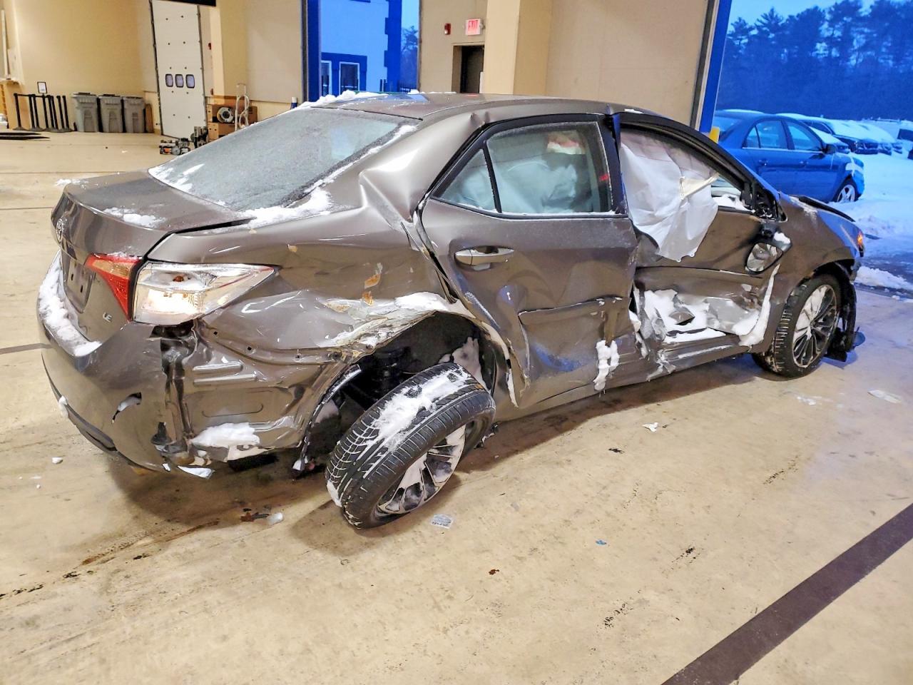2017 TOYOTA COROLLA