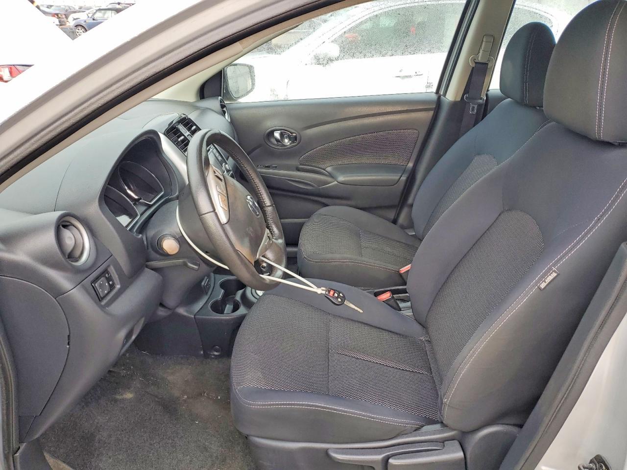 2017 NISSAN VERSA