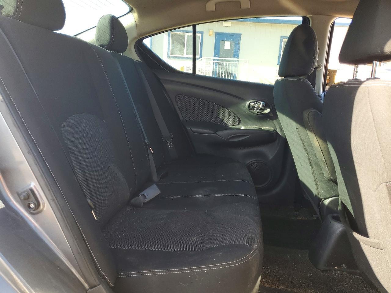 2016 NISSAN VERSA