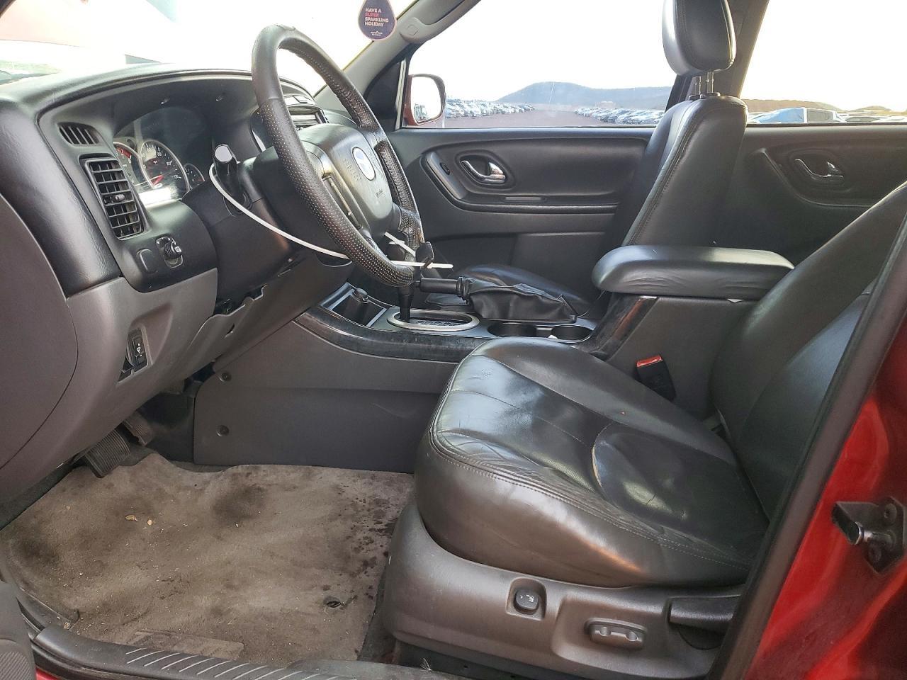 2006 MAZDA Tribute