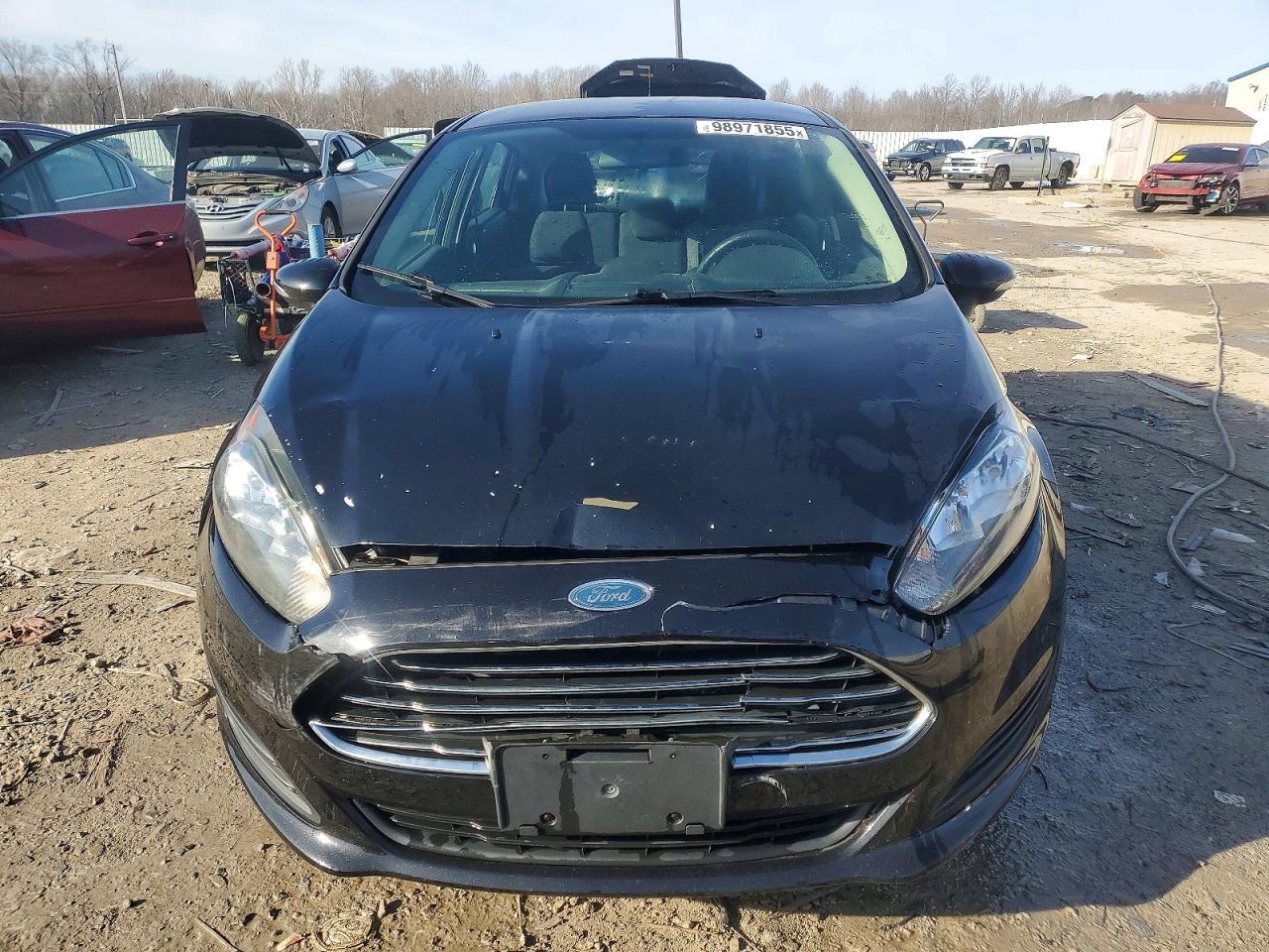 2015 FORD Fiesta