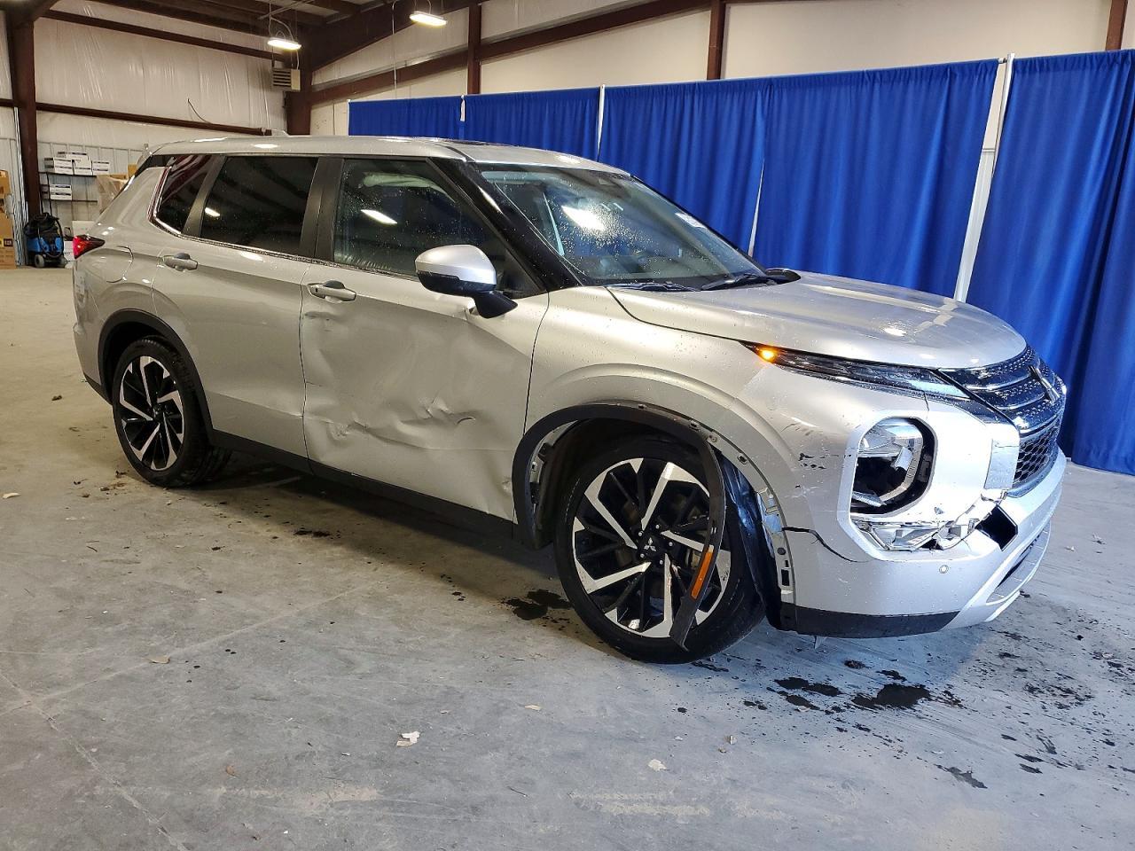 2024 MITSUBISHI outlander