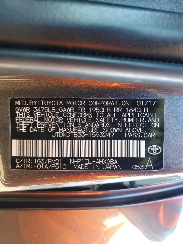 2017 TOYOTA Prius c