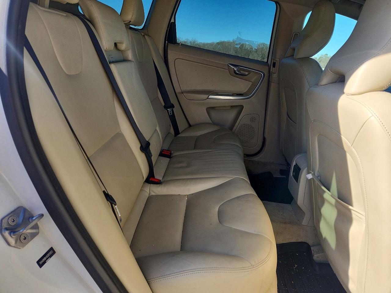 2016 VOLVO XC60