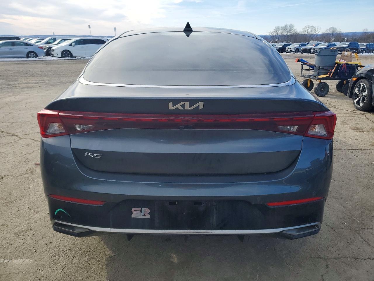 2022 KIA K5