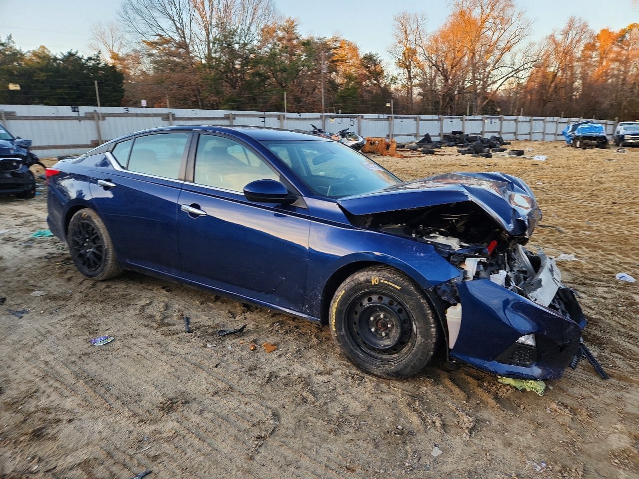 2019 NISSAN ALTIMA