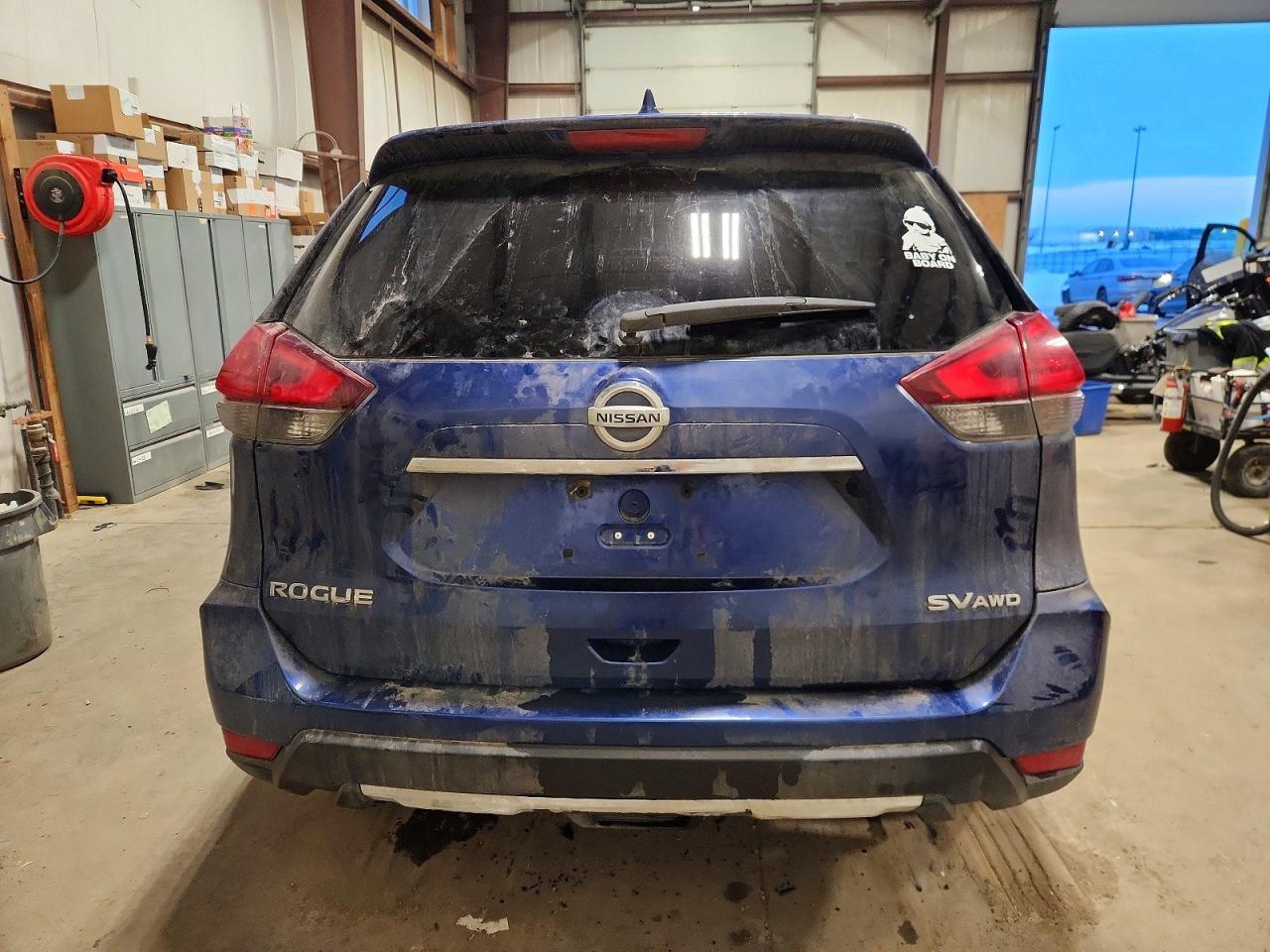 2017 NISSAN ROGUE