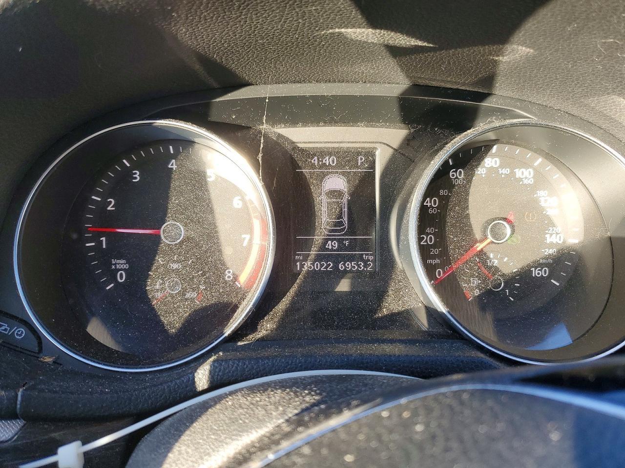 2016 VOLKSWAGEN Passat