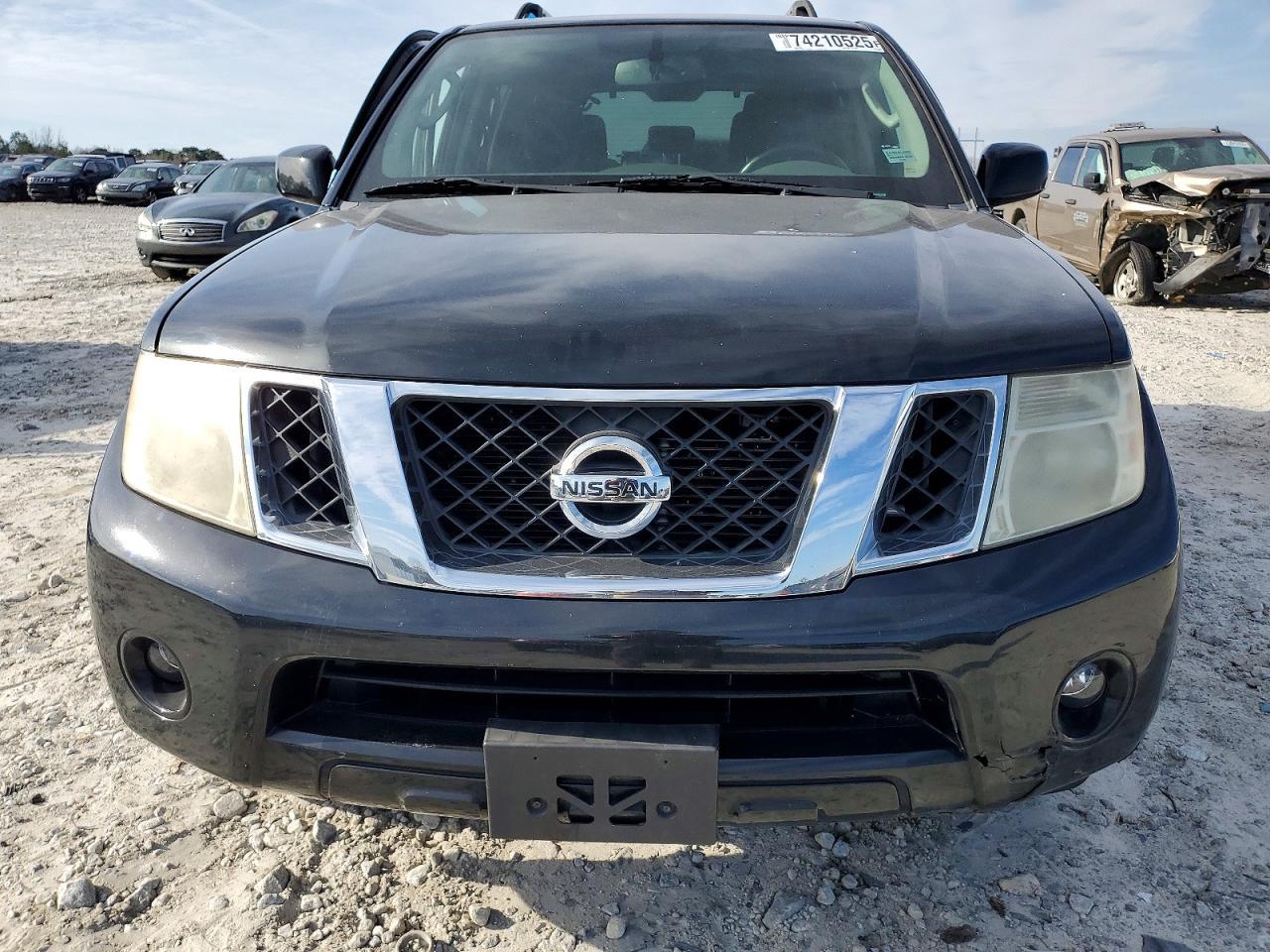 2012 NISSAN PATHFINDER