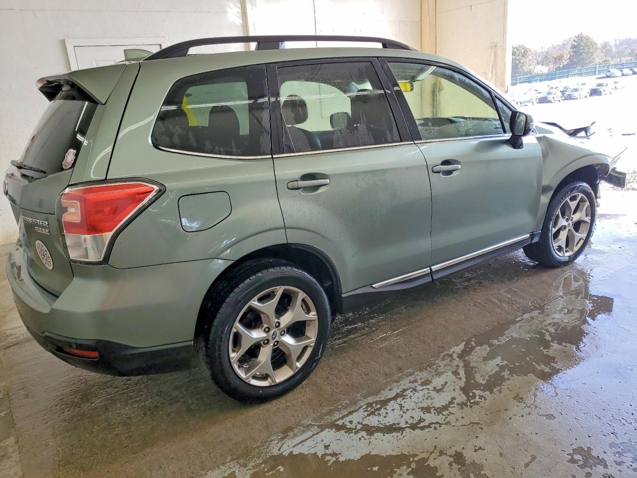 2017 SUBARU FORESTER