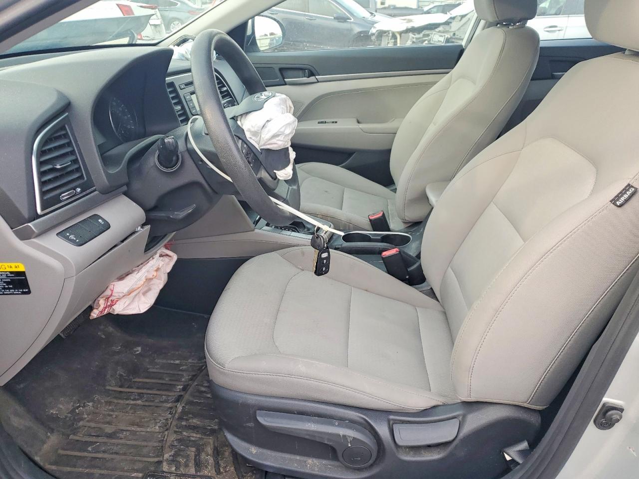 2017 HYUNDAI ELANTRA